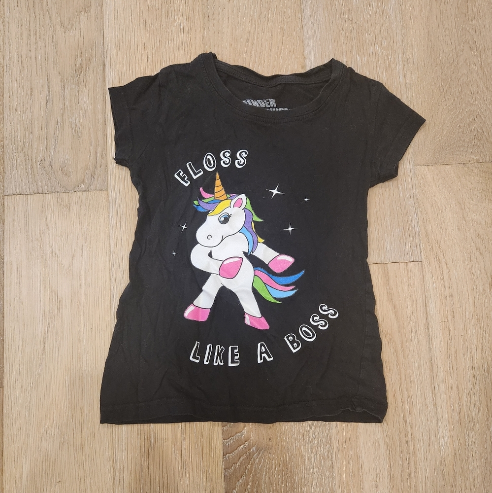UNDER DISGUISE | Floss like a boss!
